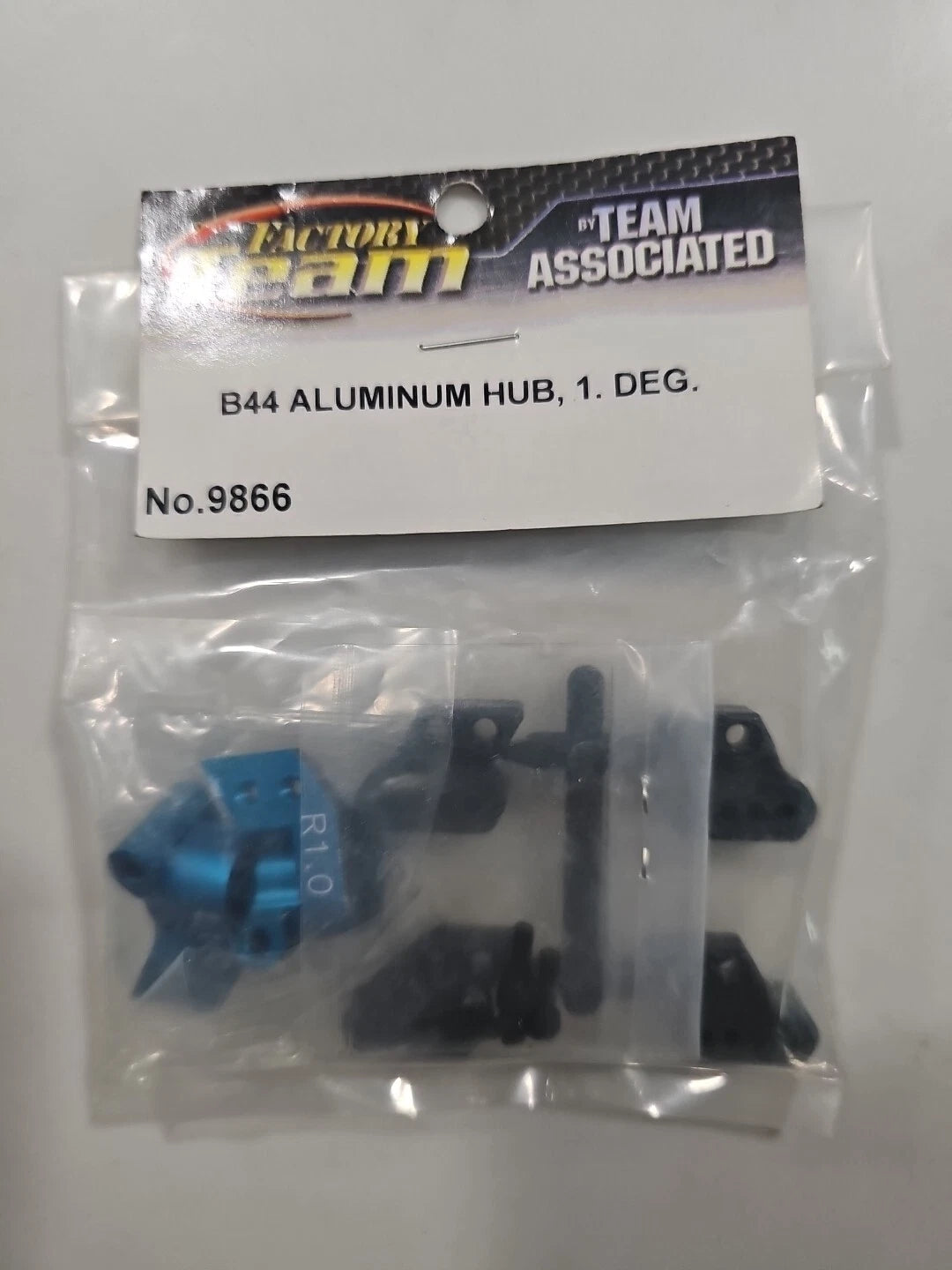 Team Associated Part #9866 B44 Aluminum Rear Hub 1Deg Blue