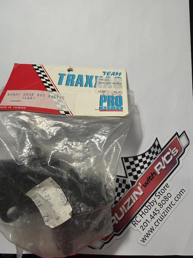Traxxas Part #TRA1681Black Gear Box Halves (L & R) Black VINTAGE