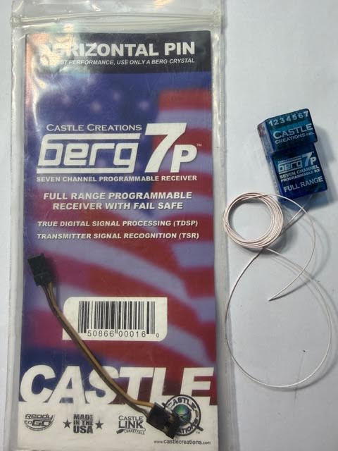 Castle Creations Part #REP-010-0042-00 BERG7PV 72MHZ DIGITAL RX VERT PINS