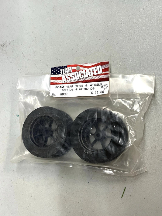 Team Associated Part #8898 Foam Rear Tires & Wheels for DS & Nitro DS