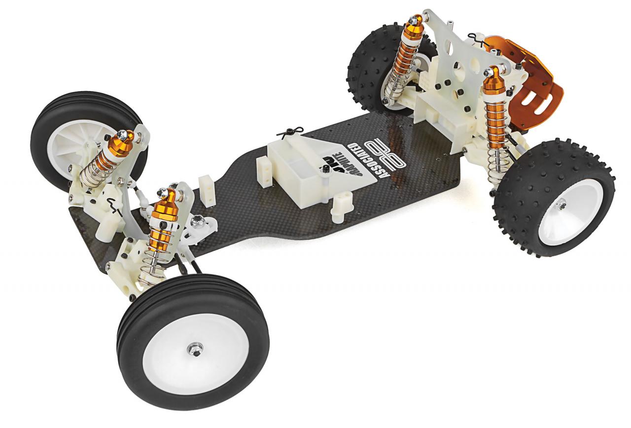 RC10 Graphite chassis with body off